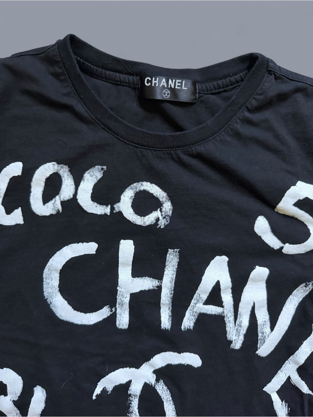 CHANEL Black Crewneck Logo Tee with White Care Tag - Picture 4 of 8
